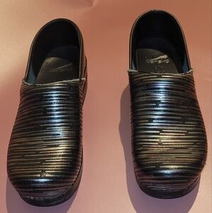 Womens Dansko Nursing Clogs Size 8.5